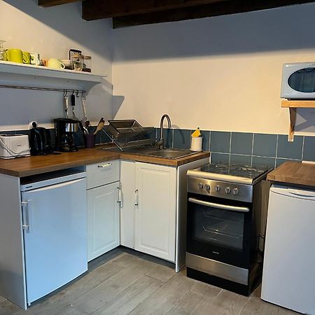 Maison Independante Pour 2 Tout Inclus Tiny House For 2 All Included Teilhet  Exterior foto
